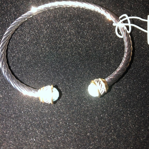 NWT Twisted Silver Bracelet with Turquoise on ends - Picture 6 of 10